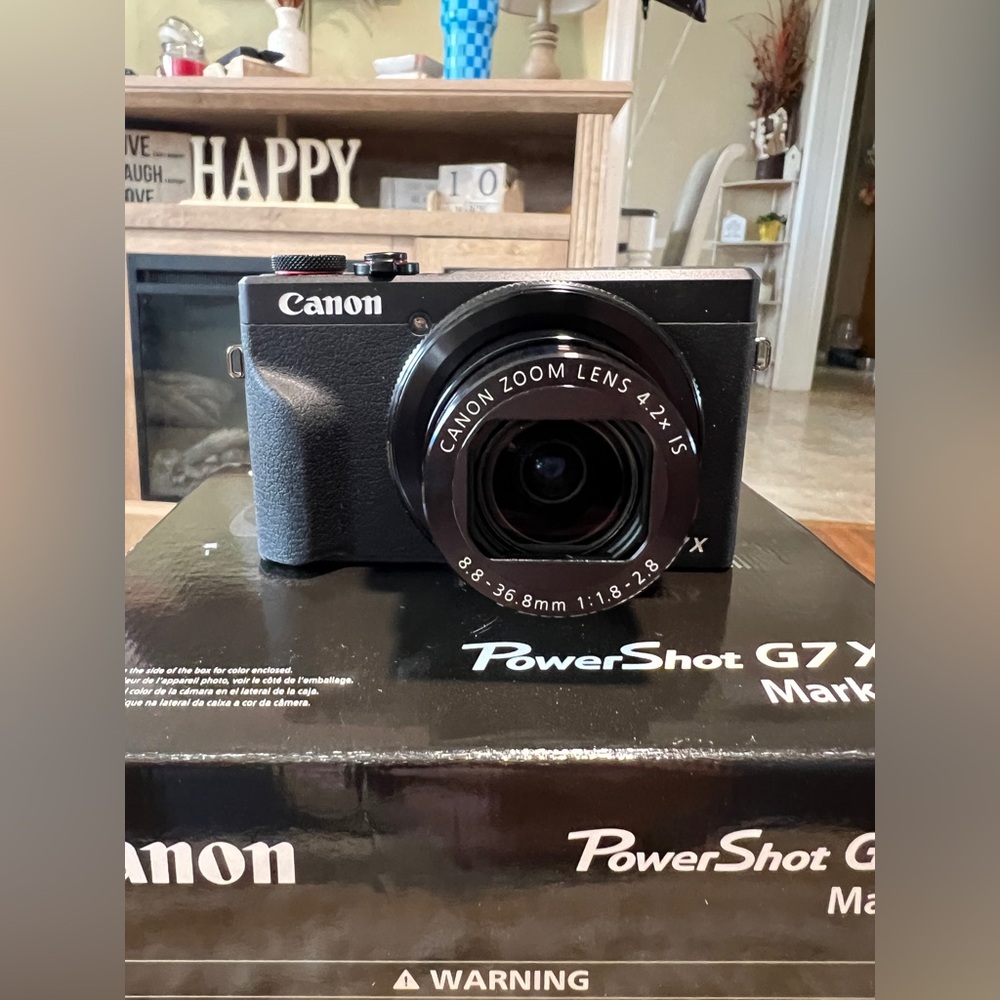 Canon PowerShot G7 X Mark III Camera
NEVER USED! BRAND NEW